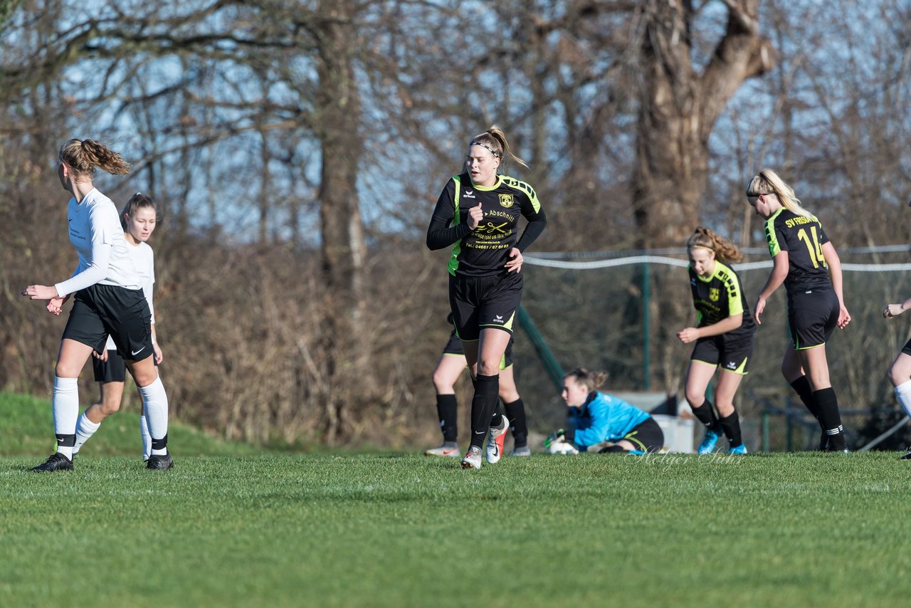 Bild 113 - B-Juniorinnen MSG Steinhorst Krummesse - SV Frisia 03 Risum Lindholm : Ergebnis: 0:5